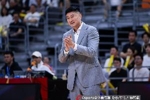 杜锋:张皓嘉投进绝杀三分很不容易 每个球员都很好 这就是凝聚力